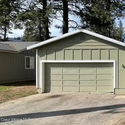Buy this 3 bed house on 1746 Hickory Street in Sandpoint, ID 83864