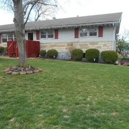 Buy this 3 bed house on 632 Harris Lane in Cameron, MO 64429