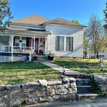 Buy this 3 bed house on 599 East 4th Street in Salem, MO 65560