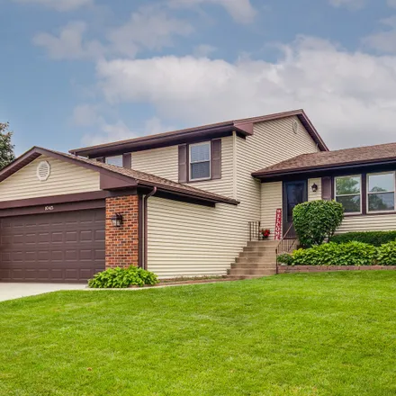 Buy this 3 bed house on 1045 Worthington Drive in Hoffman Estates, Schaumburg Township