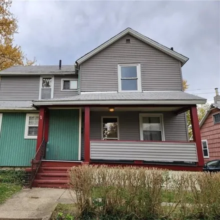 Buy this 2 bed house on 1067 Baldwin Avenue in Sharon, PA 16146