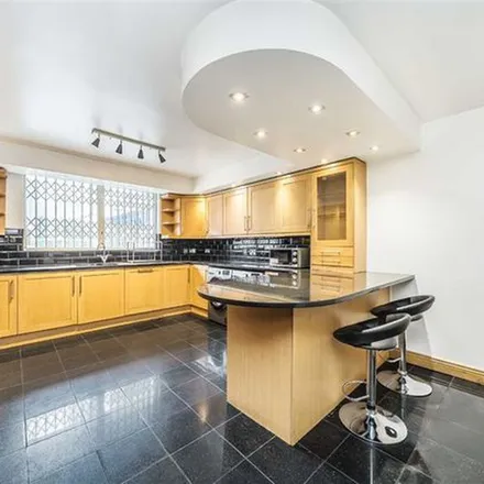 Rent this 5 bed apartment on 26 Porchester Place in London, W2 2PE