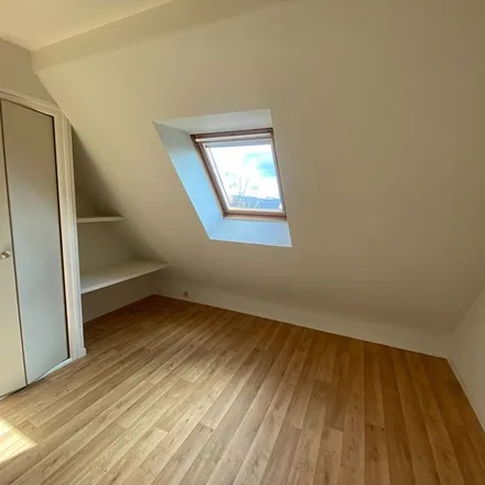 Rent this 3 bed apartment on Saint-Avé Mairie in Rue du Général de Gaulle, 56890 Saint-Avé