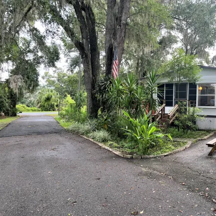 Buy this 2 bed house on Golden Corral in Broad Street, Brooksville