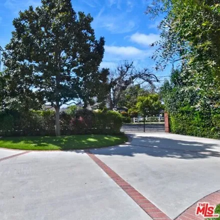 Image 9 - 13087 Addison Street, Los Angeles, CA 91423, USA - House for sale