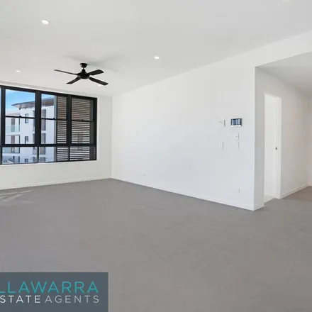 Image 2 - The Waterfront Town Centre, Marina Drive, Shell Cove NSW 2529, Australia - Apartment for rent
