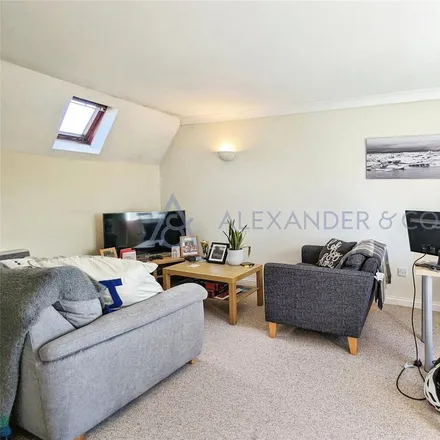 Image 4 - 27 Water Eaton Road, Sunnymead, Oxford, OX2 7QT, United Kingdom - Apartment for rent