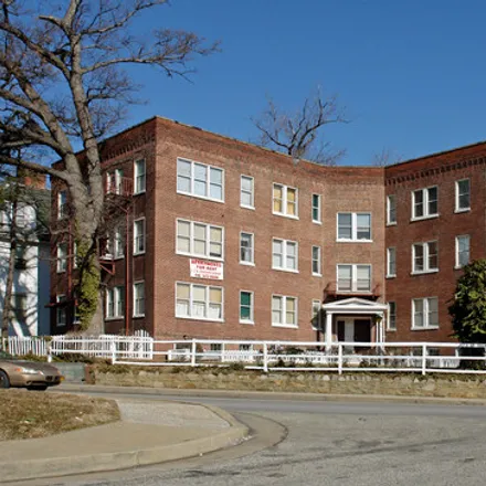 Image 1 - 3212 Walbrook Ave - Apartment for rent