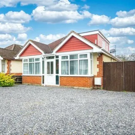 Buy this 4 bed house on Sowden Close in Hedge End, SO30 4EE