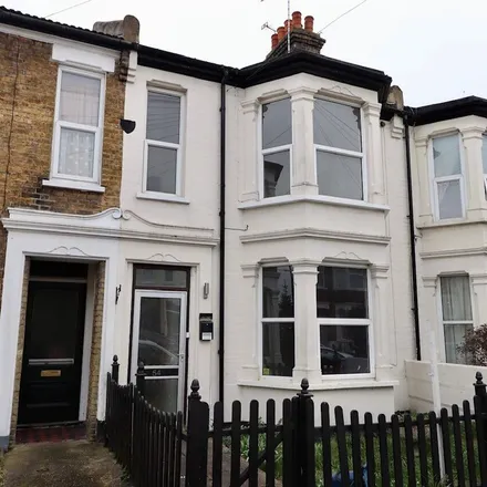 Image 2 - Bairstow Eves, 373 Southchurch Road, Southend-on-Sea, SS1 2PQ, United Kingdom - Apartment for rent