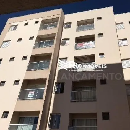 Buy this 2 bed apartment on Avenida Antônio Thomaz Ferreira de Rezende in Marta Helena, Uberlândia - MG