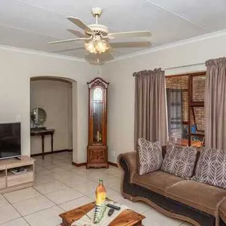 Rent this 3 bed apartment on 48 Summerwood Crescent in Nelson Mandela Bay Ward 1, Gqeberha