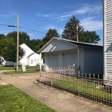 Image 8 - Arthur Public Library, South Walnut Street, Arthur, Moultrie County, IL 61911, USA - House for sale