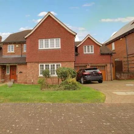 Buy this 5 bed house on Horseshoe Drive in Tewkesbury, GL2 8BZ