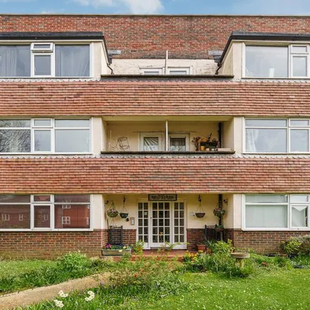 Rent this 2 bed apartment on Brighton in Hove and Sussex Sixth Form College, 205 Dyke Road