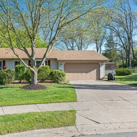 Buy this 3 bed house on 298 Highland View Court Northeast in Rockford, MI 49341