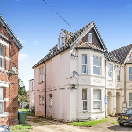 Rent this studio apartment on 14 Landguard Road in Bedford Place, Southampton
