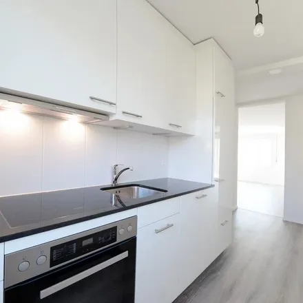 Rent this 4 bed apartment on Chemin des Fléoles / Lischenweg 30 in 2503 Biel/Bienne, Switzerland