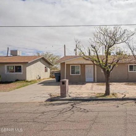 Buy this 3 bed house on 8912 Kenneth Street in El Paso, TX 79904