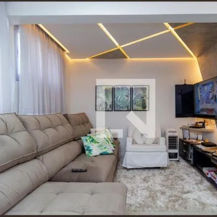 Buy this 2 bed apartment on Avenida Celso Garcia 4641 in Parque São Jorge, São Paulo - SP