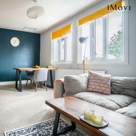 Buy this 2 bed apartment on Mowbray Road in London, SE19 2RW