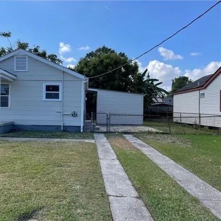 Buy this 3 bed house on 13 Sullivan Pl in New Orleans, Louisiana