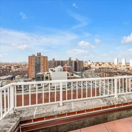 Image 5 - Lane Towers, Queens Boulevard, New York, NY 11375, USA - Apartment for sale