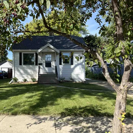 Buy this 2 bed house on 1941 Simpson Street in Oshkosh, WI 54902