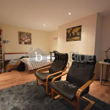 Rent this 1studio duplex on 7 North Grange Mount in Leeds, LS6 2BZ