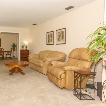 Image 3 - 9219 Holly Ridge Place, Temple Terrace, FL 33637, USA - House for sale