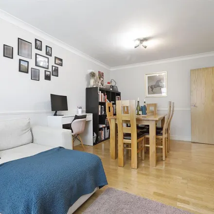 Rent this 1 bed apartment on Butlers Wharf car park in Gainsford Street, London