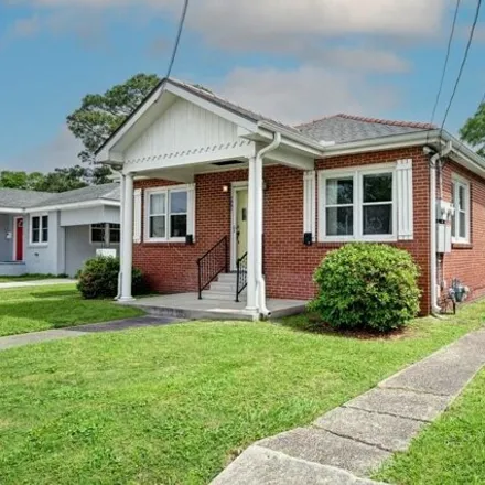 Image 4 - 1321 Clearview Parkway, Metairie, LA 70001, USA - House for sale