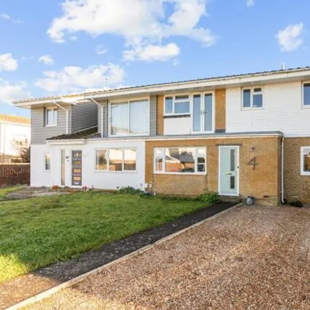 Buy this 4 bed duplex on Flag Square in Shoreham-by-Sea, BN43 5RZ