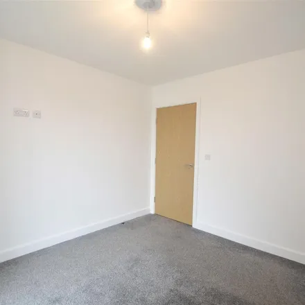 Image 4 - White Rose Way, Doncaster, DN4 5DJ, United Kingdom - Apartment for rent