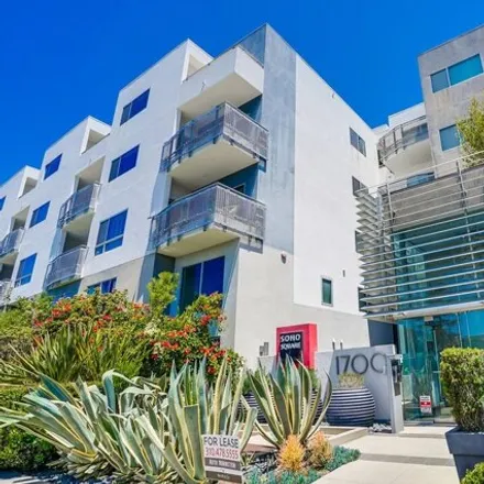 Buy this 2 bed condo on Soho Square in Sawtelle Boulevard, Los Angeles