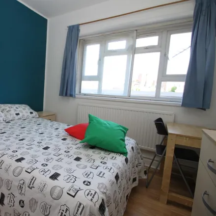 Rent this 4 bed room on Roche House in Beccles Street, Bow Common