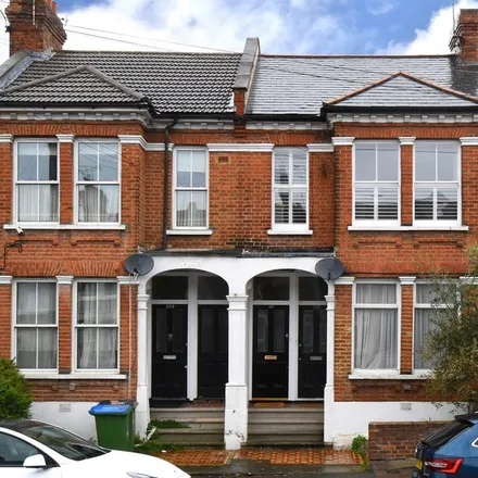 Rent this 2 bed apartment on Wyndcliff Road in Eastcombe Avenue, London