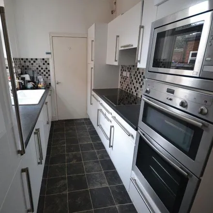 Image 4 - Tennyson Street, Leicester, LE2 1HS, United Kingdom - Apartment for rent