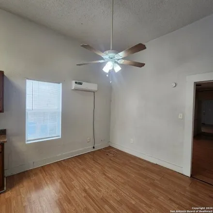 Image 6 - 348 Aransas Avenue, San Antonio, TX 78210, USA - Apartment for rent