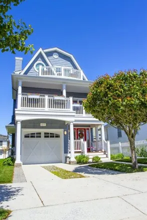 Buy this 5 bed house on 140 Ocean Avenue in Ocean City, NJ 08226