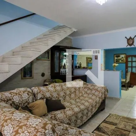 Rent this 3 bed house on Avenida Fernando Simonsen in São José, São Caetano do Sul - SP