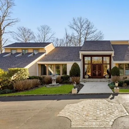 Buy this 8 bed house on 2 Horseshoe Road in Village of Old Westbury, North Hempstead