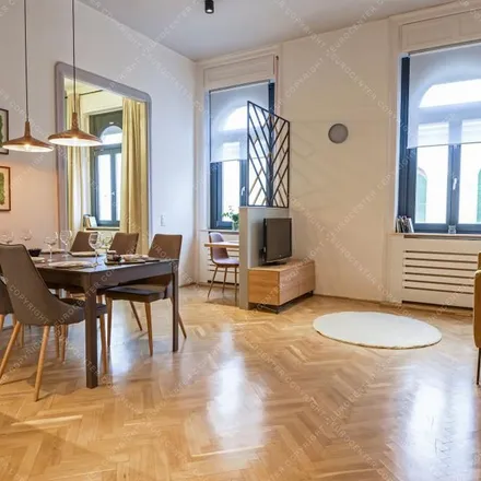 Image 6 - IX. Kerületi Polgármesteri Hivatal, Budapest, Bakáts tér 14, 1092, Hungary - Apartment for rent