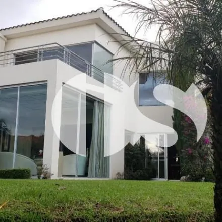 Buy this 4 bed house on Rafael León Larrea in 170525, Quito