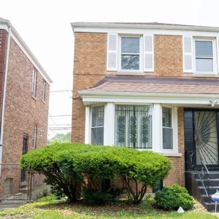 Buy this 3 bed house on 9254 South Justine Street in Chicago, IL 60620