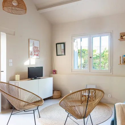 Rent this 1 bed house on 83110 Sanary-sur-Mer