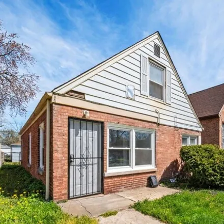 Buy this 4 bed house on 1418 West 112th Street in Chicago, IL 60643