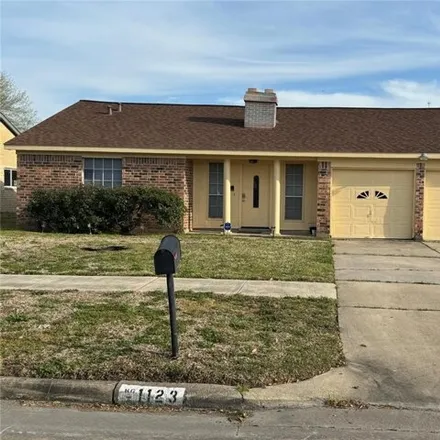 Rent this 3 bed house on 1157 Mossridge Drive in Missouri City, TX 77489