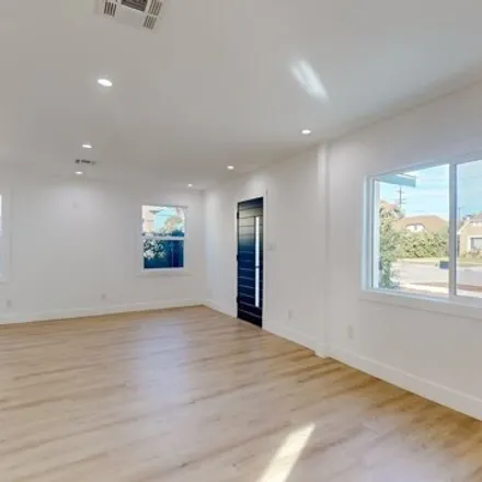 Image 7 - 3882 West 58th Place, Los Angeles, CA 90043, USA - House for sale
