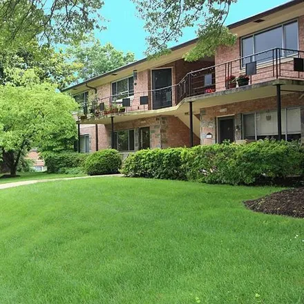 Image 1 - 5091 Sentinel Drive, Bethesda, MD 20816, USA - Apartment for rent